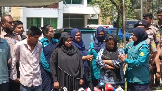 সিলেটে পুলিশের অভিযানে হানিট্র্যাপে জিম্মি ২জন উদ্ধার–চক্রের ৪ সদস্য গ্রেপ্তার 