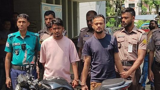 কোতোয়ালী থানার বিশেষ অভিযানে চোরচক্রের ২ সদস্য গ্রেফতার, উদ্ধার ১টি চোরাই বাইক 